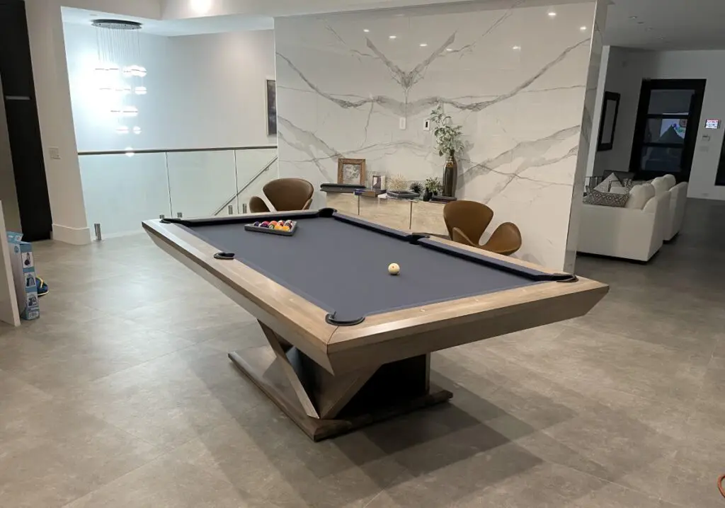 Contemporary table