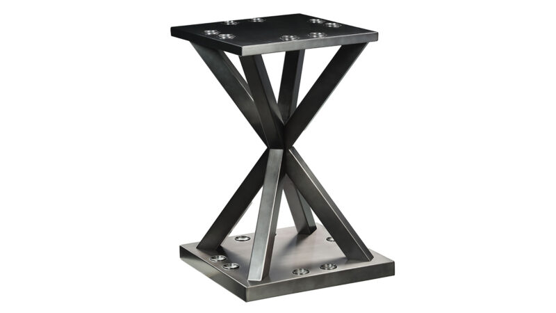 Plank & Hide Steel Floor Rack